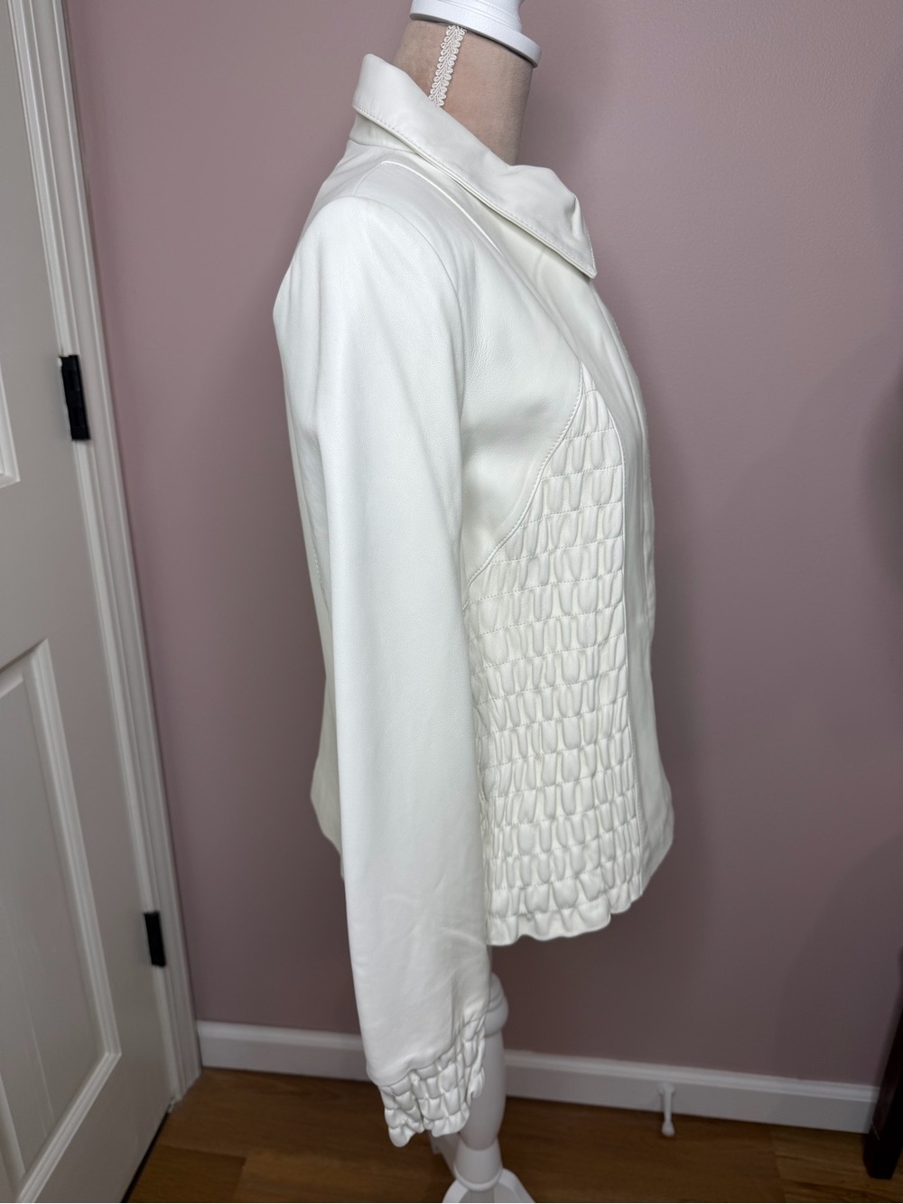 Montanaco Women's White Leather Jacket Ruched Side Panels Medium Vintage NWT - Picture 5 of 13